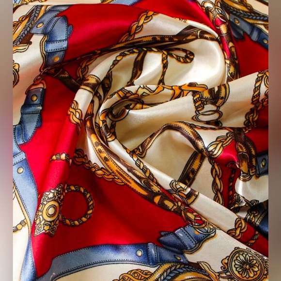 Accessories - CHAIN PRINT BANDANA SCARF!!